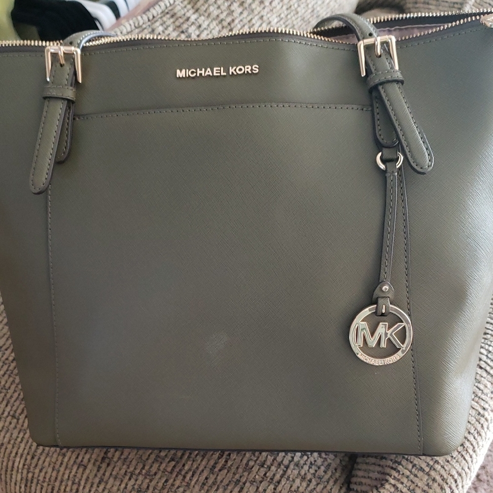 Michael Kors Green Tote Bag - EUC #143B